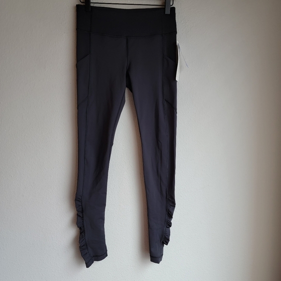 Lululemon Speed Tight IV in Black size 6 NWT - Picture 4 of 10